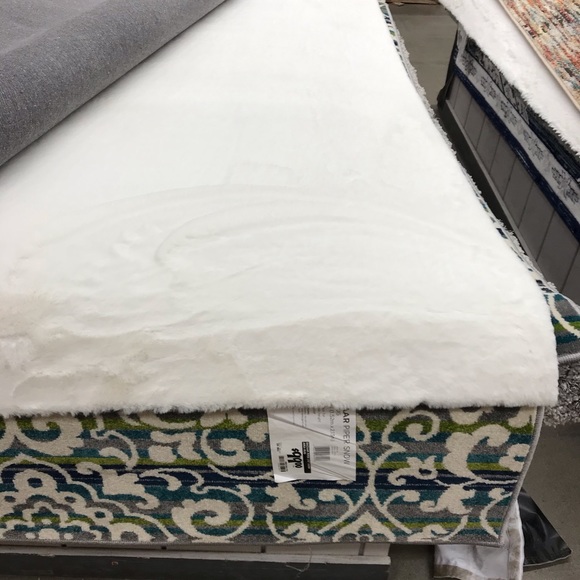 Vince Camuto sandals - Picture 8 of 8